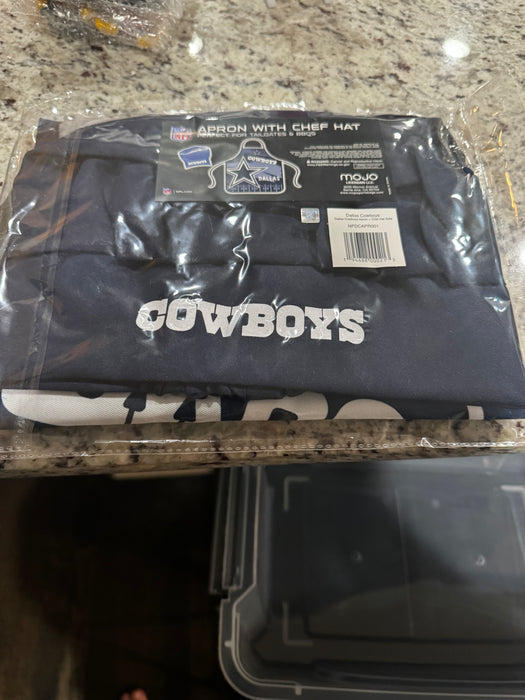 Dallas Cowboys Chef Hat and Apron Set