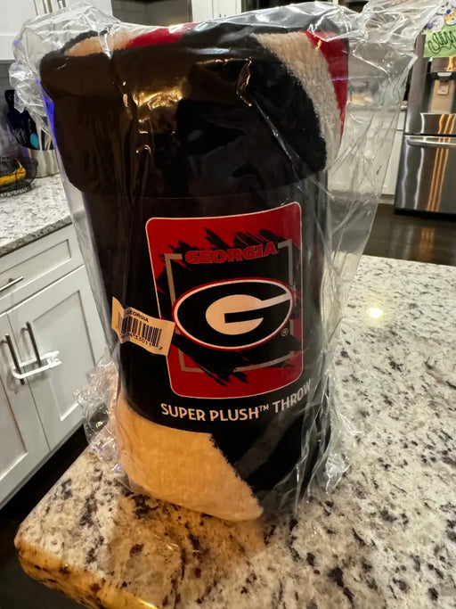 Georgia Bulldogs Blanket 46x60 Micro Raschel Dimensional Design Rolled Blanket