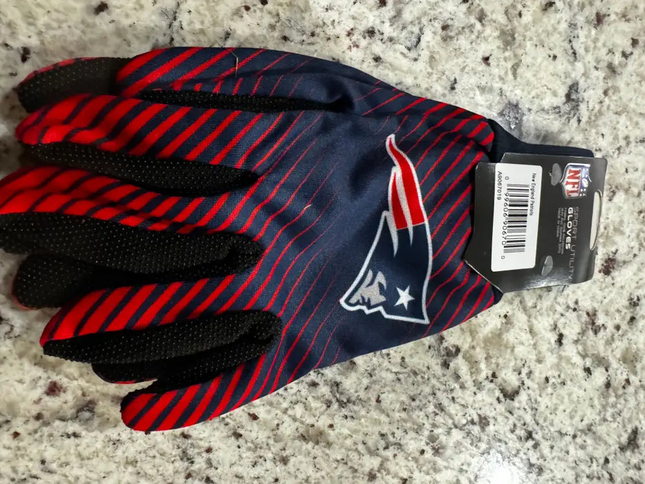 New England Patriots Two Tone Adult Size Gloves Gloves